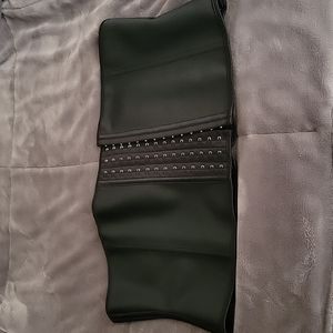 NWOT never worn waist trainer